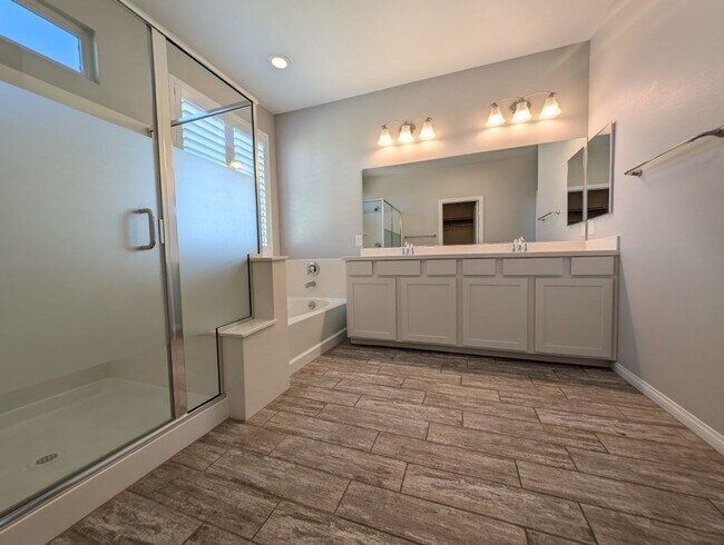 Building Photo - 8096 Skye Roar Ct