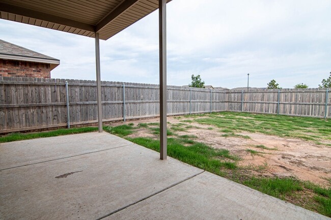 Building Photo - 719 Bronco Ct