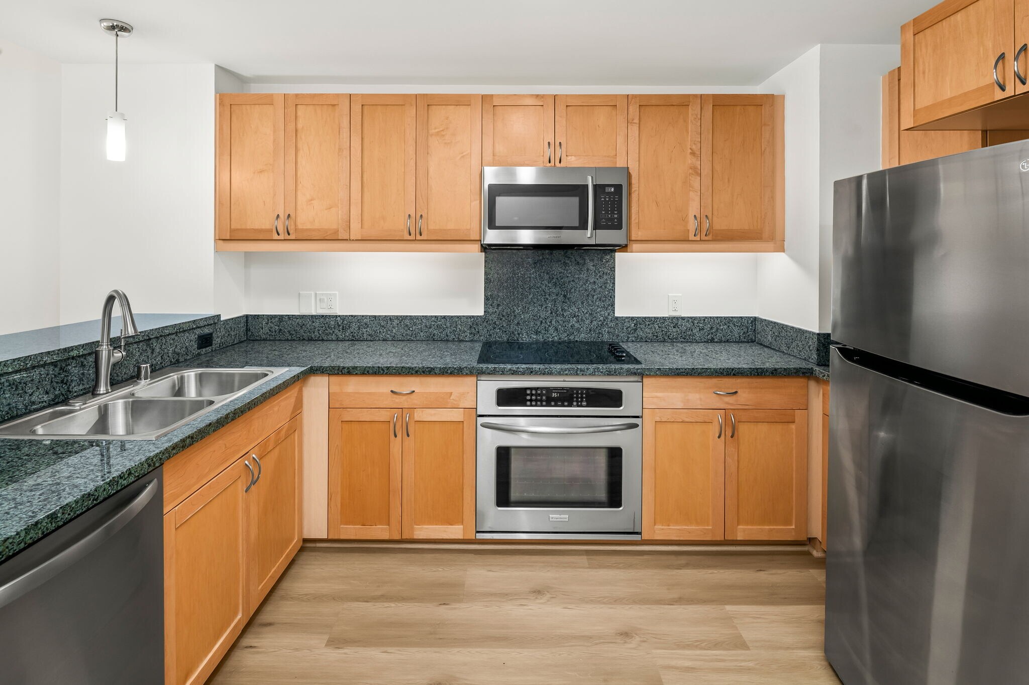 Building Photo - 1150 J St