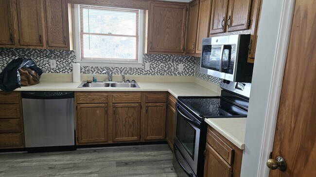 Building Photo - 188 Cottontail Run