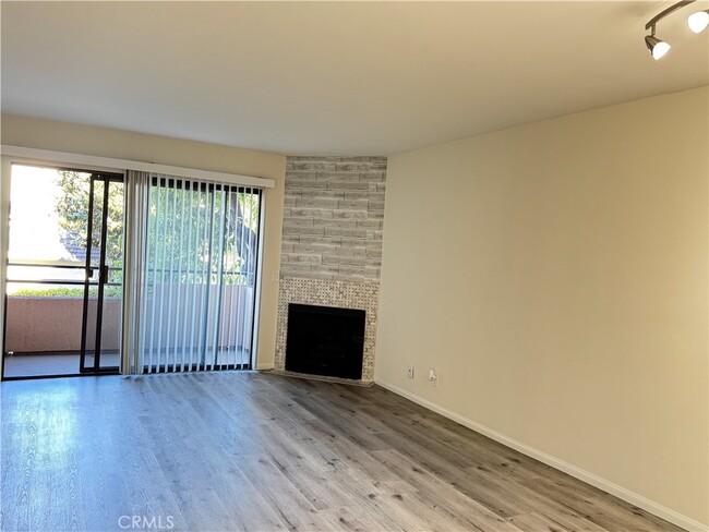 Building Photo - 4717 Ben Ave