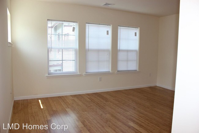 Building Photo - 26 W Academy St