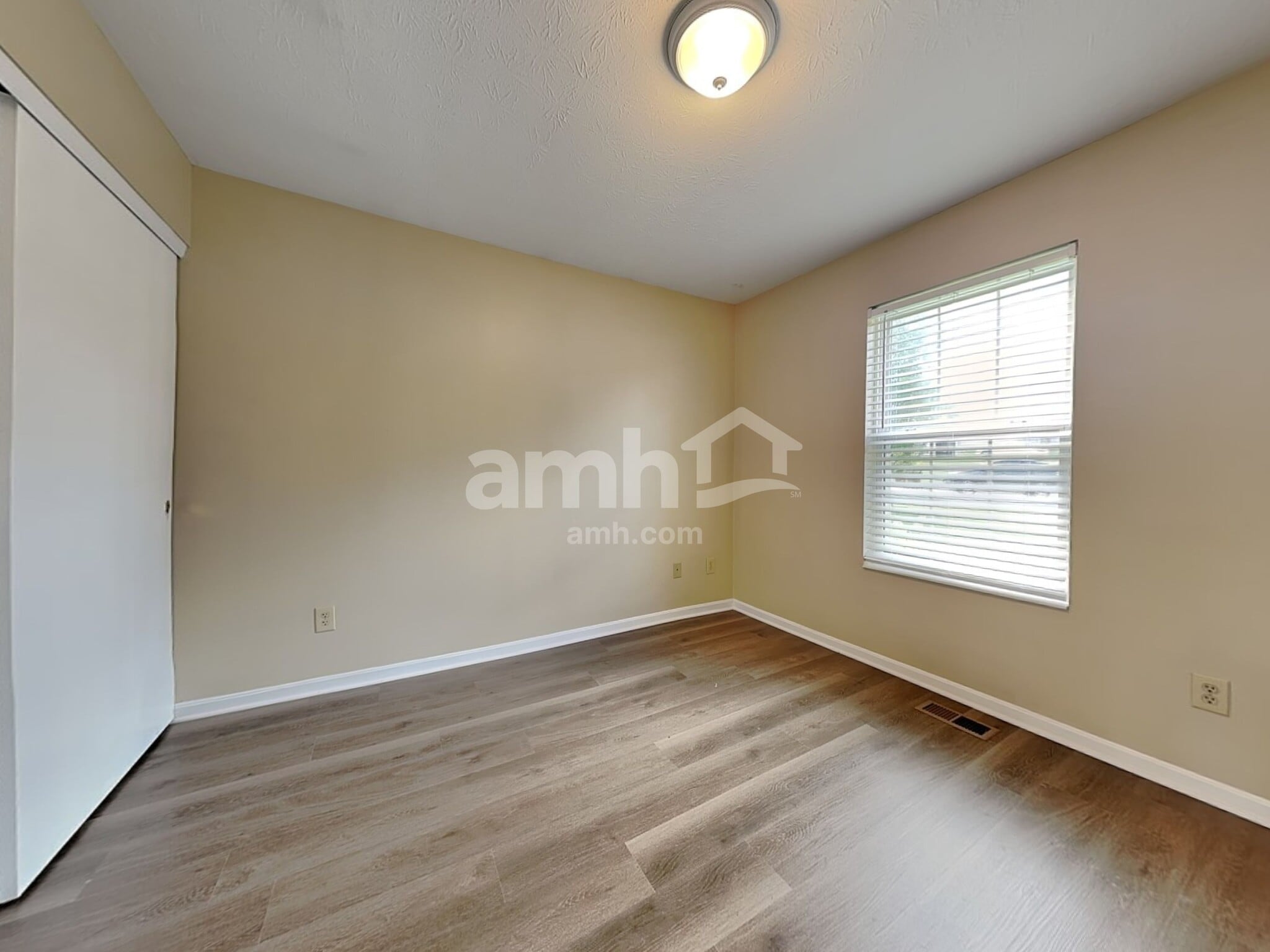 Building Photo - 200 Hedgington Ct