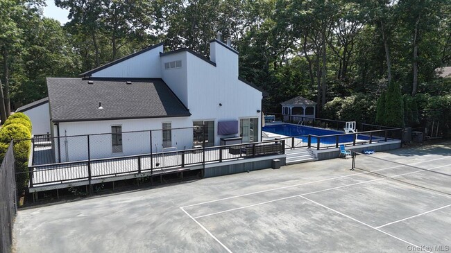 Building Photo - 7 Midhampton Ct