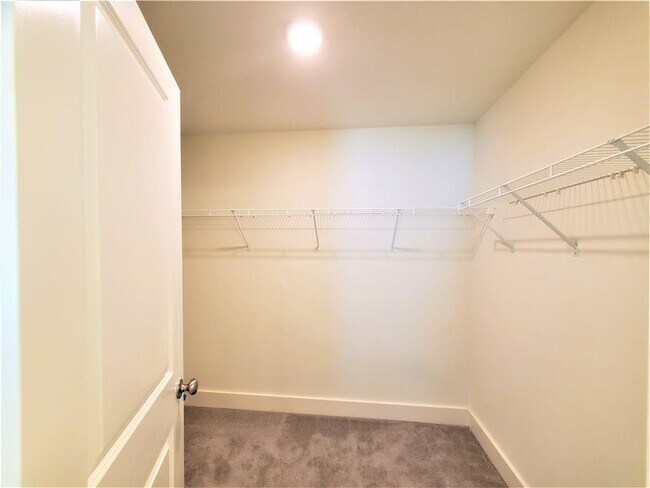 Building Photo - 389 Auburn Valley Wy