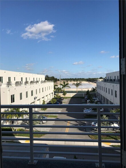 Building Photo - 10046 NW 51st Ter