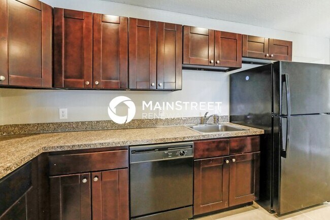 Building Photo - 4 Bedroom Pet-Friendly Home in Lauderhill, FL with Main Street Renewal