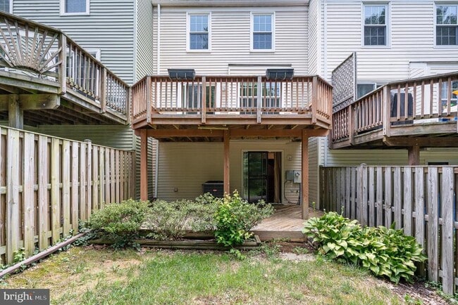 Building Photo - 6580 Lochleigh Ct