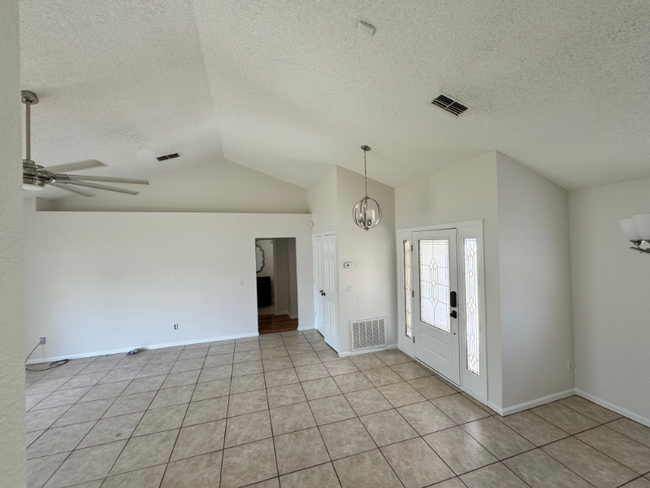 Building Photo - 1734 Cassingham Cir