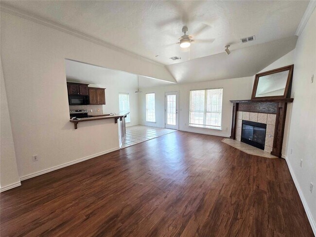 Building Photo - 16001 Korie Dr