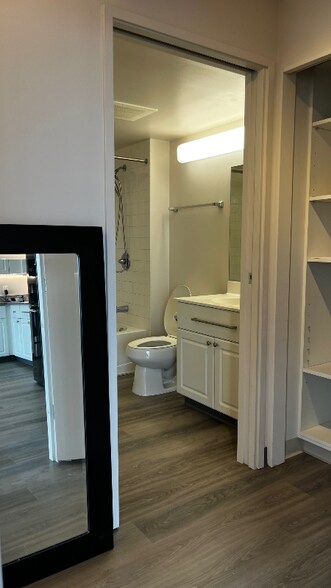 Building Photo - 801 South St