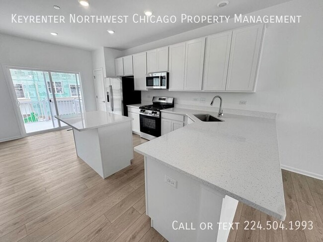 Building Photo - 12323 Tinsley St