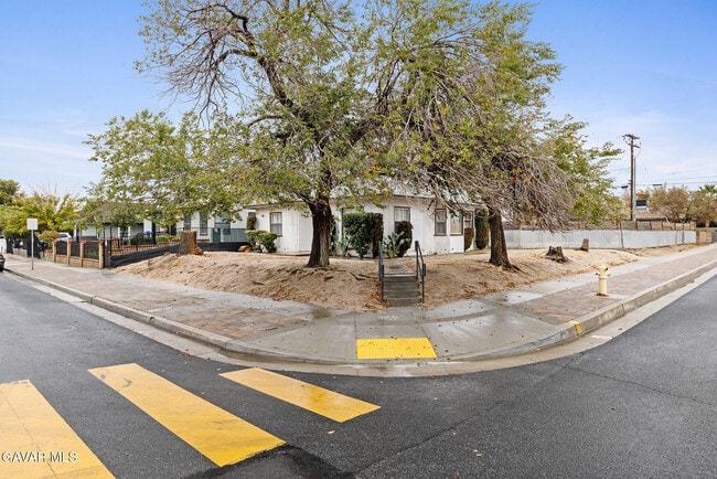 Building Photo - 45104 Date