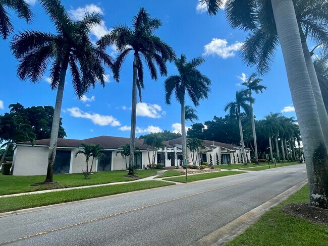 Building Photo - 14623 Bonaire Blvd