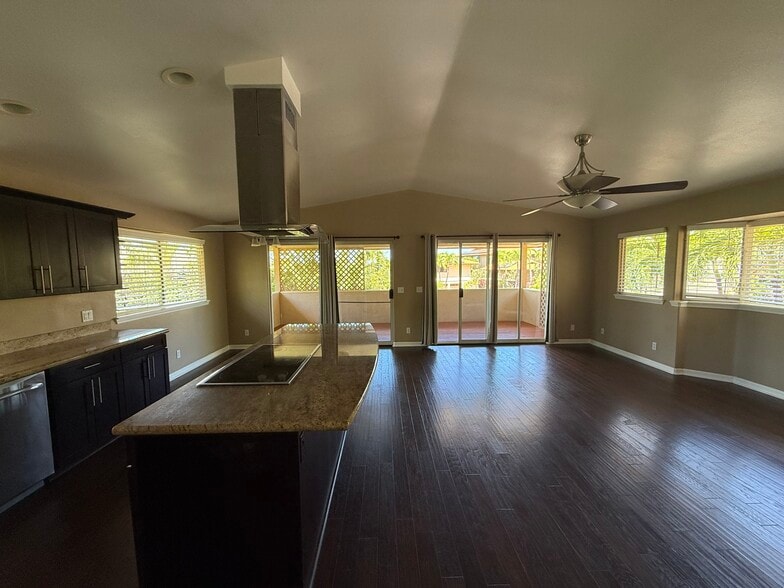 Building Photo - 2657 Moolio Pl