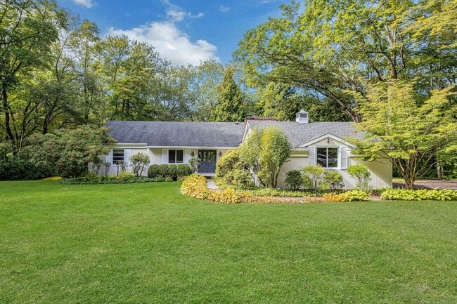 Primary Photo - 261 Linden Tree Rd