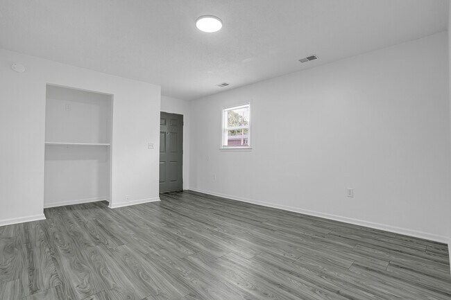 Building Photo - 103 Wylie Ct