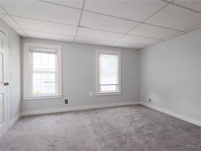 Building Photo - 427 East Ave