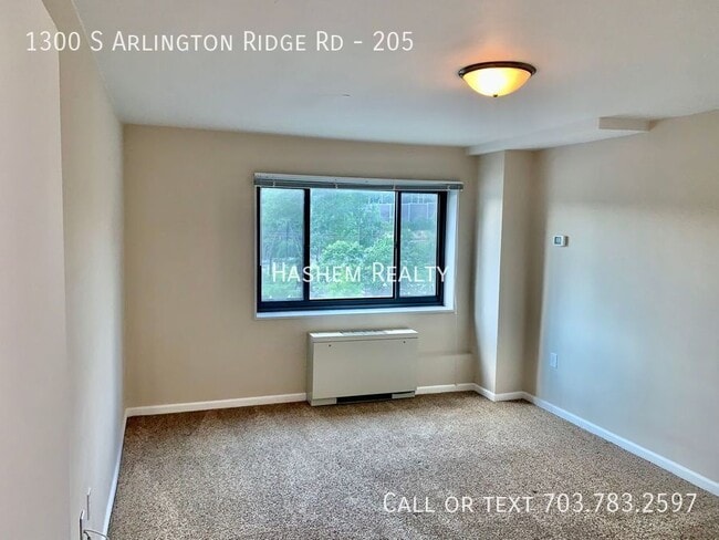 Building Photo - 1300 S Arlington Ridge Rd