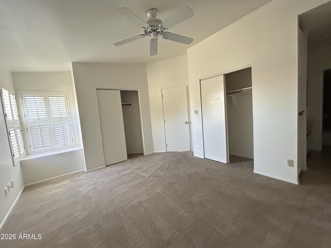 Building Photo - 6230 N 33rd Ave