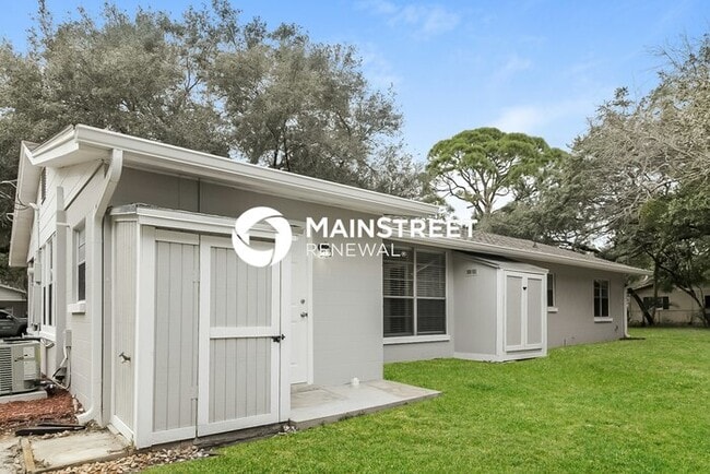 Building Photo - 3 Bedroom Pet-Friendly Home in DEBARY, FL ...