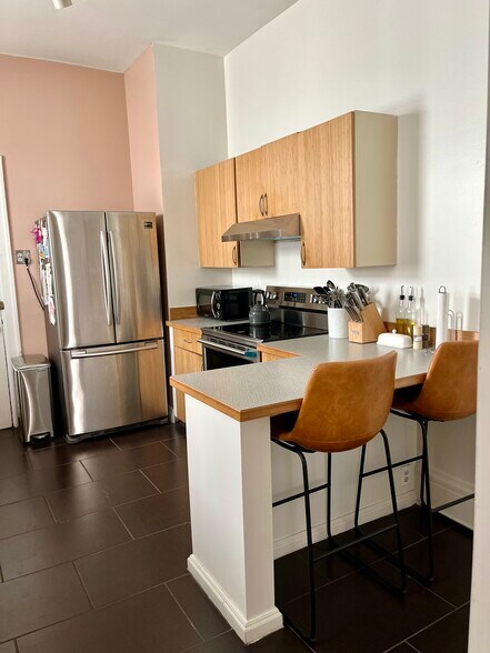 Kitchen- brand new dishwasher and oven - 836 E 17th Ave