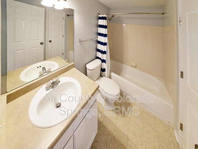 Building Photo - 4182 Pioneer Creek Dr