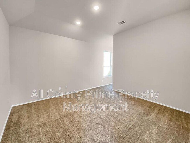 Building Photo - 13067 Clearview Drive