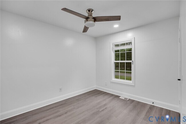 Building Photo - 11711 Deerhurst Dr