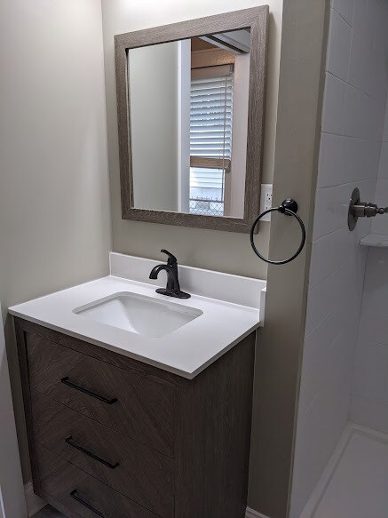 Building Photo - 1245 S Hawthorne Rd