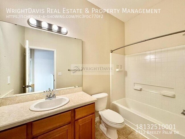 Building Photo - 6713 Breezy Palm Dr