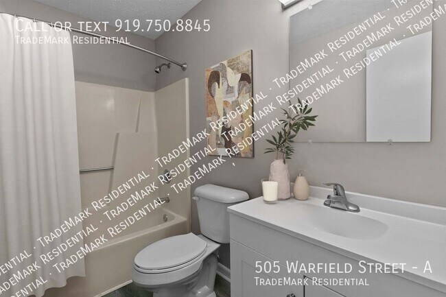 Building Photo - 505 Warfield St