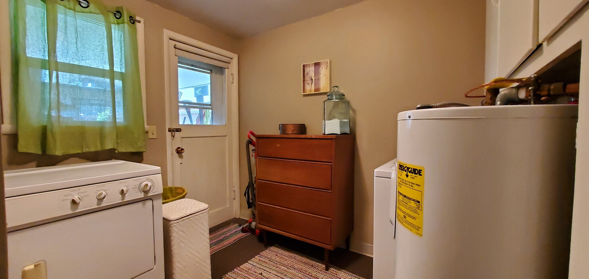 Big laundry room with separate entrance & space for storage - 2315 W Smith Ave