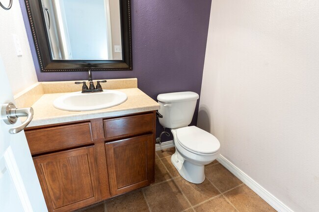 Building Photo - 9234 Red Fern Ln