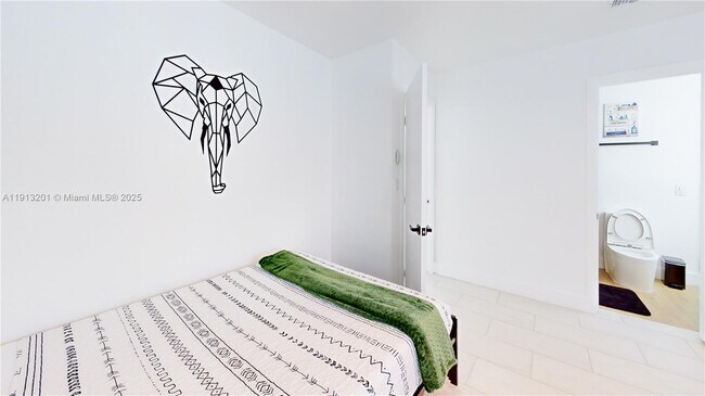 Building Photo - 6630 Cody St