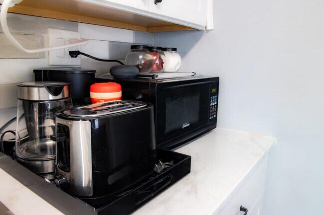 Building Photo - 123 Oconee St