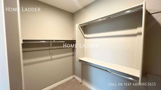 Building Photo - 2039 S Osborn Ln