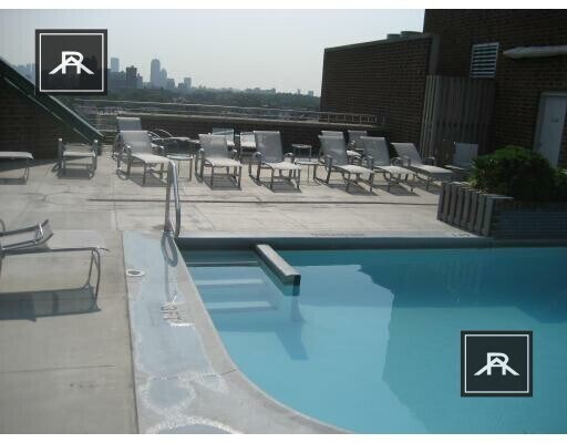 Building Photo - 15 N Beacon St