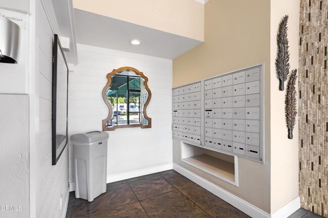 Building Photo - Resort Living year-round! Channel Island Marina Views