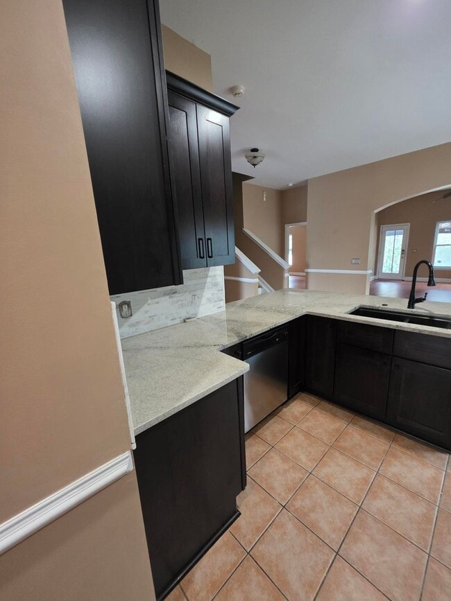 Building Photo - 9 Haven Point