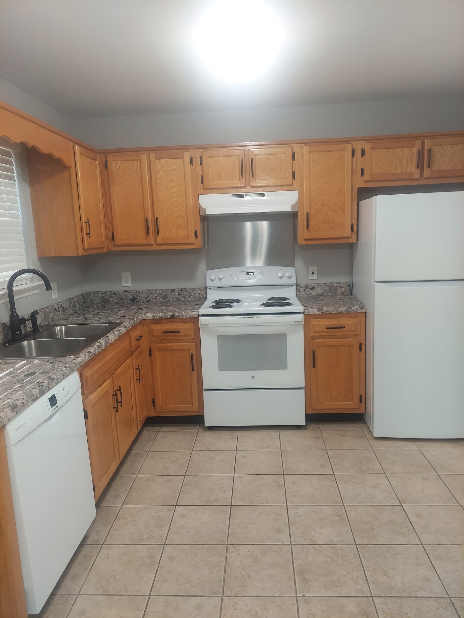Kitchen - 1438 Vance Rd