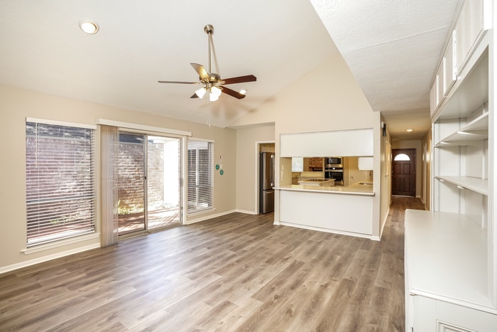 Building Photo - 13823 Swiss Hill Dr