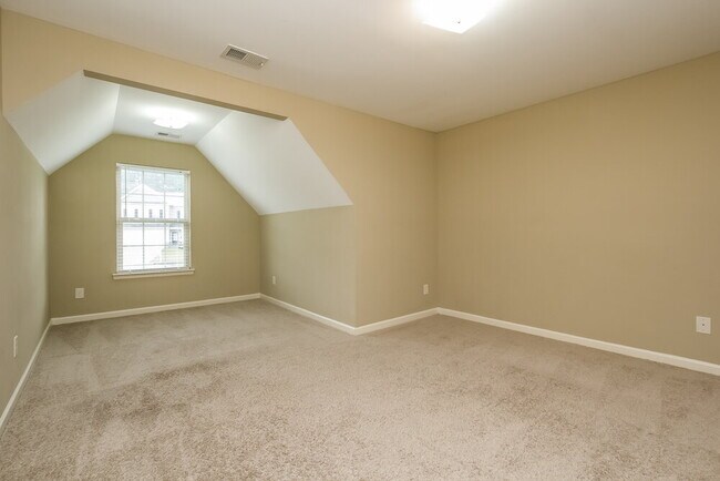 Building Photo - 338 Camellia Way