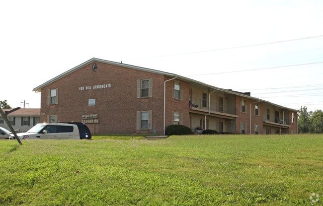Building Photo - Fox Hill Apartments