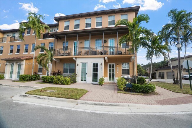 Building Photo - 14774 SW 10th St
