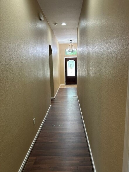 Building Photo - 25111 Country Gate Dr