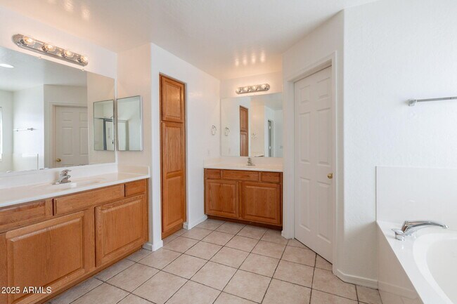 Building Photo - 17303 W Carmen Dr