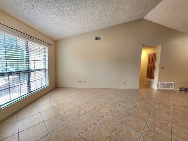 Building Photo - Step into luxury living with this stunning residence!