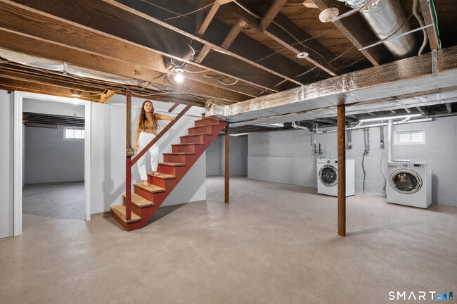 Building Photo - 11 Stratfield Pl