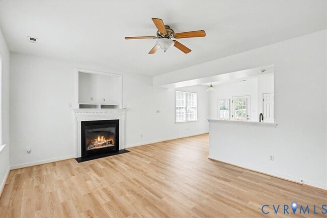 Building Photo - 5412 Huntington Ave